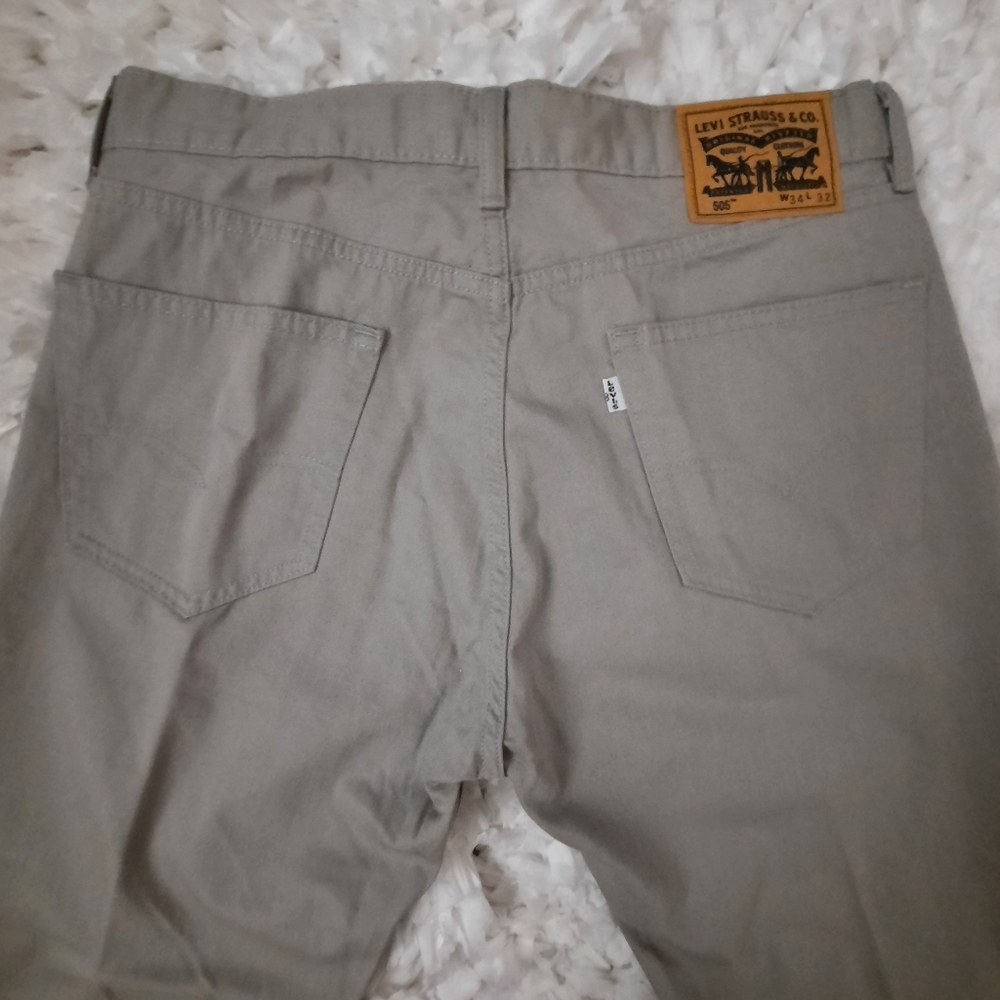 Levi's 505 Denim Mom Jeans Gray EUC 34W x 32L - Picture 5 of 8